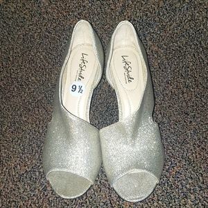 Gorgeous glitter gold heels from Life Stride